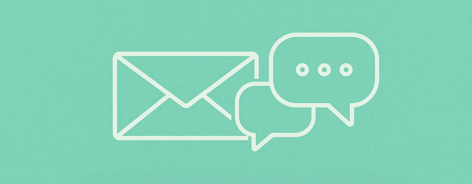 Illustration of an envelope and speech bubbles